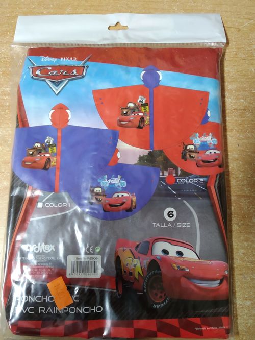 Chubasquero poncho impermeable Cars ROJO 6 años