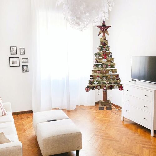 Árbol Navidad artesanal ecológico de madera con luz y accesorios 240 x 97 cm